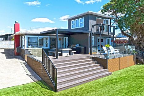 Photo of property in 15 Torkar Road, Clarks Beach, 2122