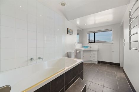 Photo of property in 105 Goldfield Heights, Queenstown, 9300