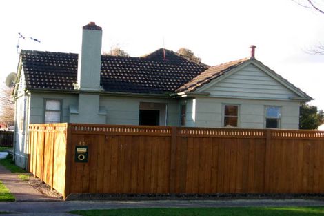 Photo of property in 42 Savage Crescent, West End, Palmerston North, 4412