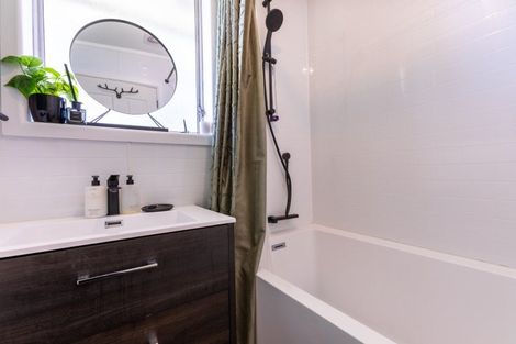 Photo of property in 15 Runciman Place, Dannevirke, 4930