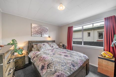 Photo of property in 8 Mackenzie Street, Winton, 9720