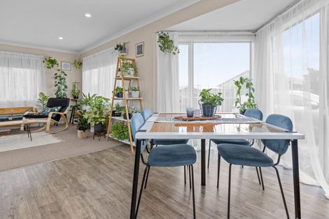 Photo of property in 10 Karoola Place, Havelock North, 4130