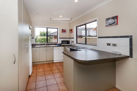 Photo of property in 4 Trillick Place, Tuakau, 2121