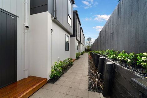 Photo of property in 6/14 Akehurst Avenue, New Lynn, Auckland, 0600