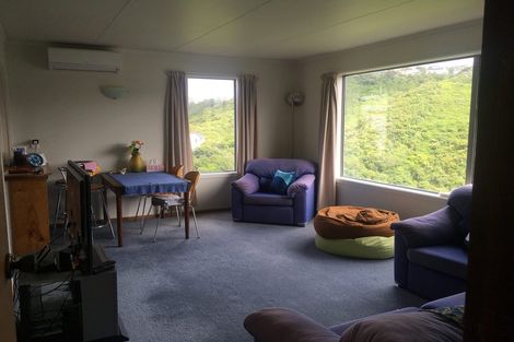 Photo of property in 2/63 Mandalay Terrace, Khandallah, Wellington, 6035