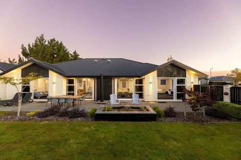 Photo of property in 53 Dunlops Crescent, Bottle Lake, Christchurch, 8083