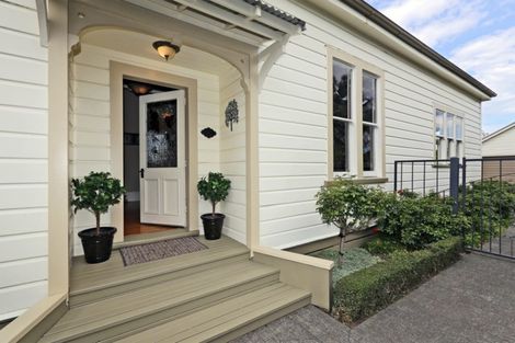 Photo of property in 100 Auckland Road, Greenmeadows, Napier, 4112