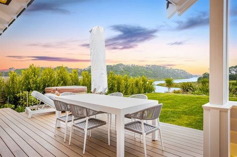 Photo of property in 6 William Blake Way, Riverhead, 0820