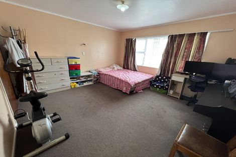 Photo of property in 1 Olympic Court, Palmerston North, 4410