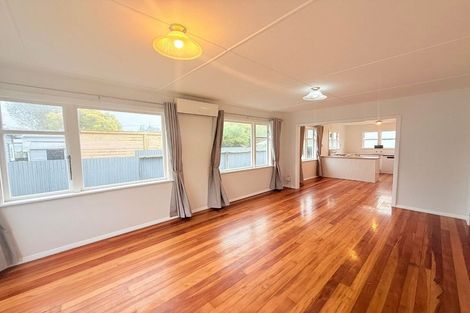 Photo of property in 6 Golf Road, Manor Park, Lower Hutt, 5019