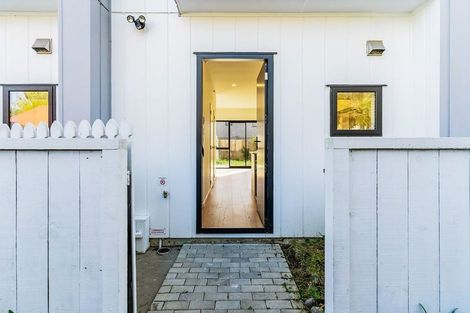 Photo of property in 9/54 Swanson Road, Henderson, Auckland, 0610