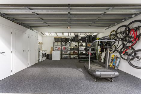 Photo of property in 34 Sentinel Road, Herne Bay, Auckland, 1011