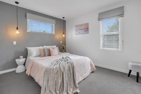 Photo of property in 1/109 Target Road, Totara Vale, Auckland, 0629