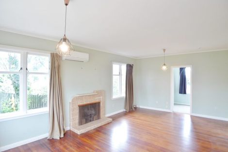 Photo of property in 2/177 Mokoia Road, Birkenhead, Auckland, 0626