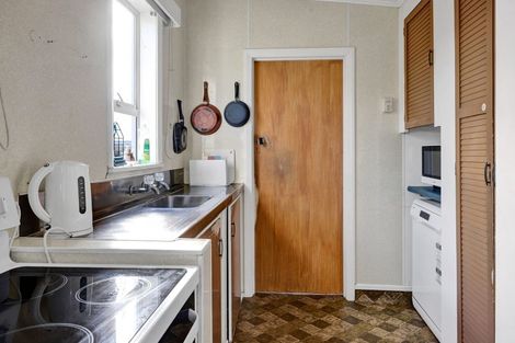 Photo of property in 4 Kerry Lane, Hawera, 4673