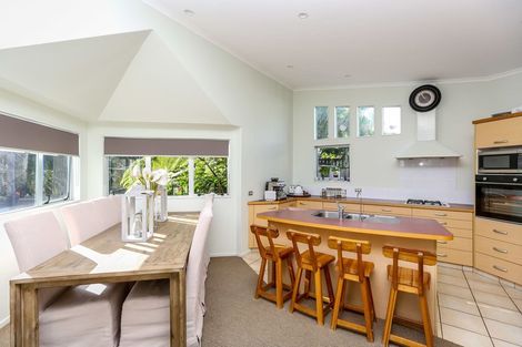 Photo of property in 4a Rahui View, Oakura, 4314