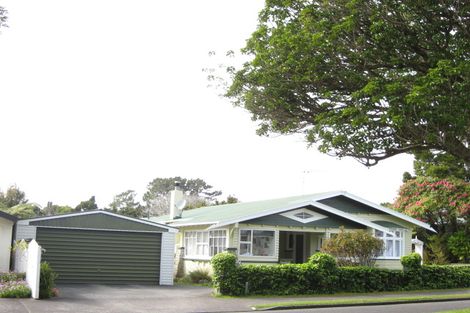 Photo of property in 59 Victoria Road, New Plymouth, 4310