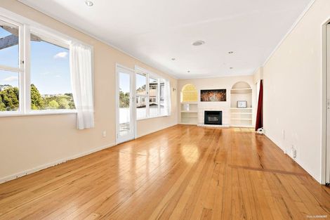Photo of property in 29 Sycamore Drive, Sunnynook, Auckland, 0620