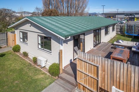 Photo of property in 166a Breezes Road, Aranui, Christchurch, 8061