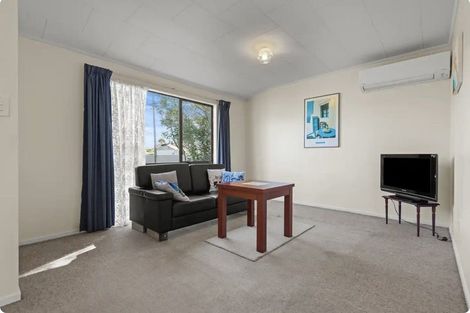 Photo of property in 3 Ruanui Street, Himatangi Beach, Foxton, 4891