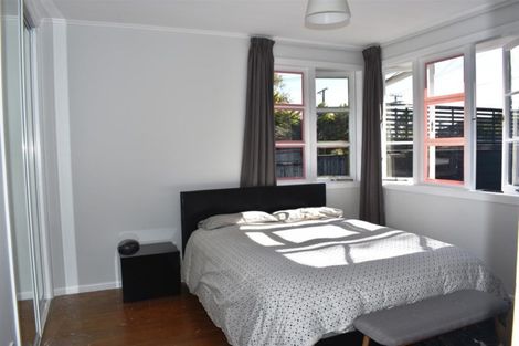 Photo of property in 1/19 Alma Street, Te Atatu South, Auckland, 0610