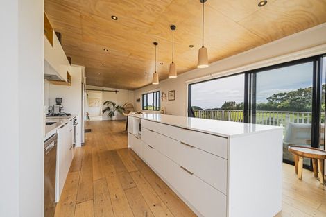 Photo of property in 22b Saint Ives Grove, Whalers Gate, New Plymouth, 4310