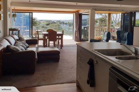 Photo of property in 8 Bay View Road, Raglan, 3225