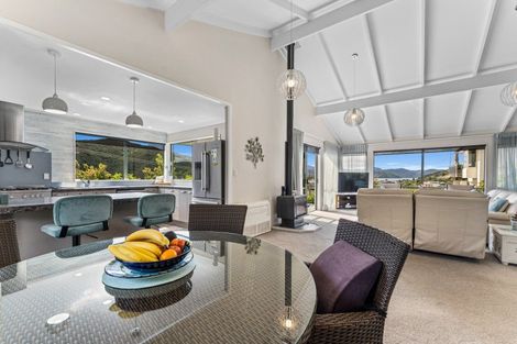 Photo of property in 60 Moana View Road, Waikawa, Picton, 7220