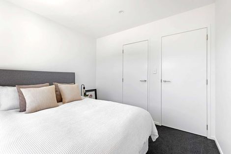 Photo of property in 1 Rehua Place, Waiwhakaiho, New Plymouth, 4312