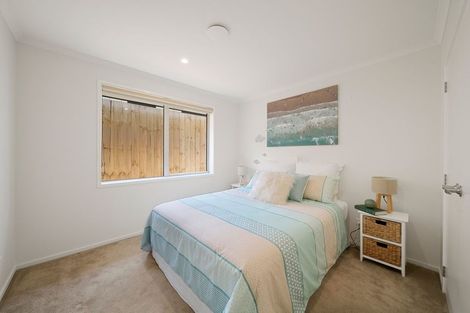 Photo of property in 12 Regis Park Drive, Pukekohe, 2120
