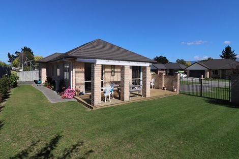 Photo of property in 4 Madison Street, Carterton, 5713