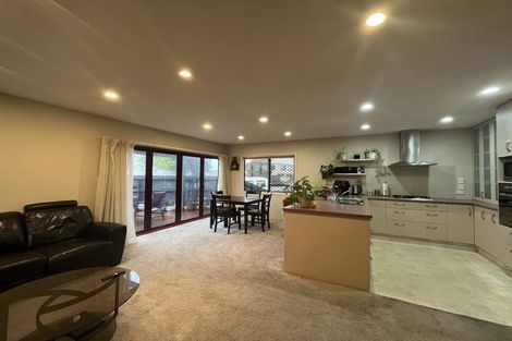 Photo of property in 23 Breakwater Road, Moturoa, New Plymouth, 4310