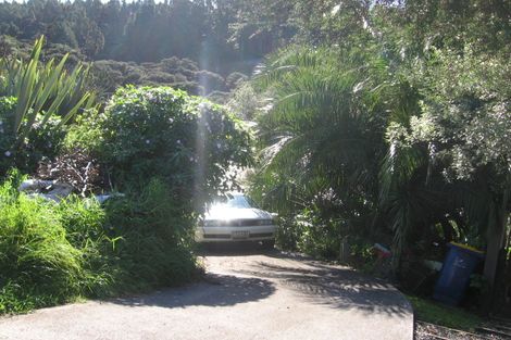 Photo of property in 86 Laingholm Drive, Laingholm, Auckland, 0604