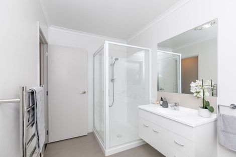 Photo of property in 8 Max Landing, Grandview Heights, Hamilton, 3200