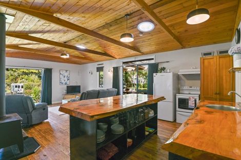 Photo of property in 41 Tombleson Road, Lake Rotoma, Rotorua, 3074