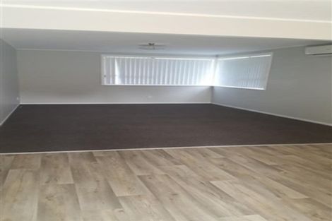 Photo of property in 132 Chichester Drive, Rosehill, Papakura, 2113