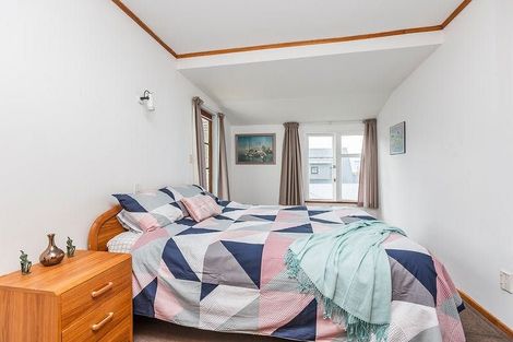 Photo of property in 26 Reef Street, Island Bay, Wellington, 6023