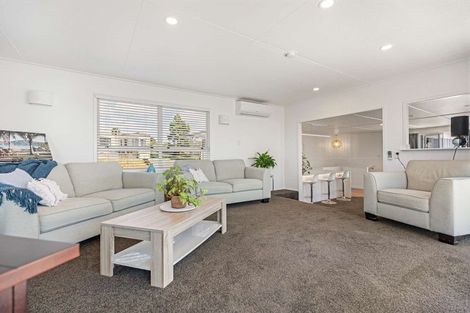 Photo of property in 499 Grahams Beach Road, Manukau Heads, Waiuku, 2684