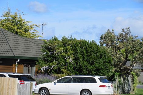 Photo of property in 2 Eatwell Avenue, Paraparaumu Beach, Paraparaumu, 5032