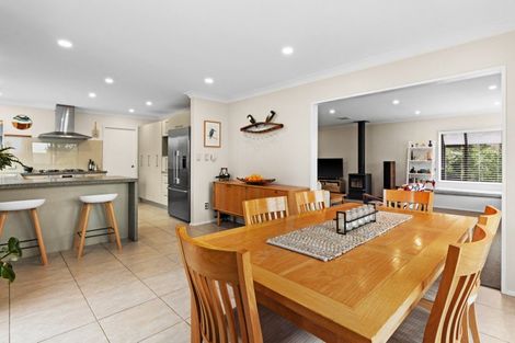 Photo of property in 5 Ritchie Place, Havelock North, 4130