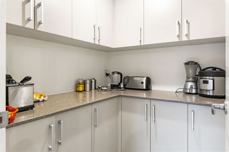 Photo of property in 18c Riverpark Crescent, Henderson, Auckland, 0610