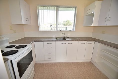 Photo of property in 2/2 Mcdowell Crescent, Hillcrest, Auckland, 0626