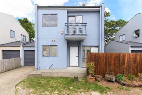 Photo of property in 3 Sun Place, Henderson, Auckland, 0612