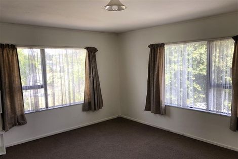 Photo of property in 16 Mallard Place, Unsworth Heights, Auckland, 0632