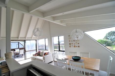 Photo of property in 11 Kon Tiki Road, Whiritoa, Whangamata, 3691