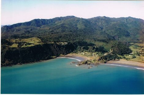 Photo of property in 22 Makahuri Place, Hicks Bay, Tikitiki, 4087