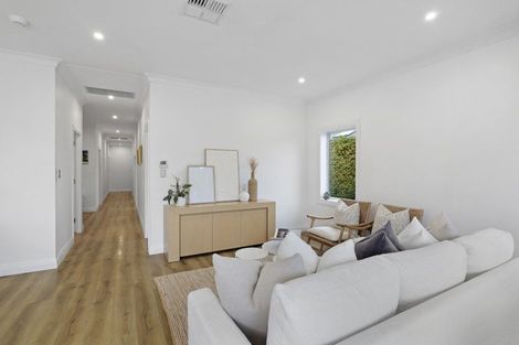 Photo of property in 140 Weston Road, St Albans, Christchurch, 8052