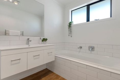 Photo of property in 15 Jersey Place, Bell Block, New Plymouth, 4312