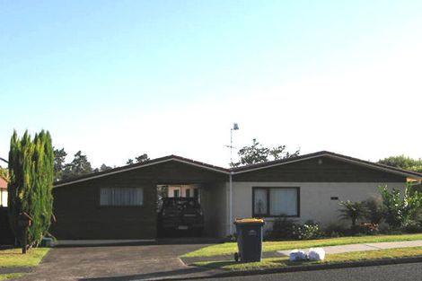 Photo of property in 75 Glencoe Road, Browns Bay, Auckland, 0630