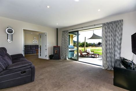 Photo of property in 2 Jacks Drive, West Melton, 7618